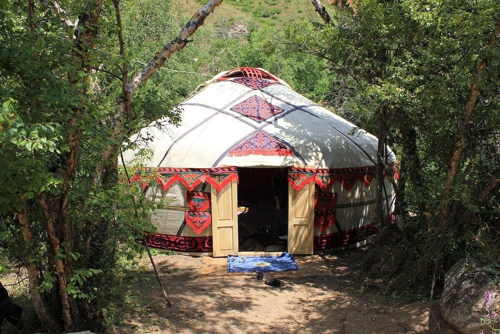 touristic complex chychkan