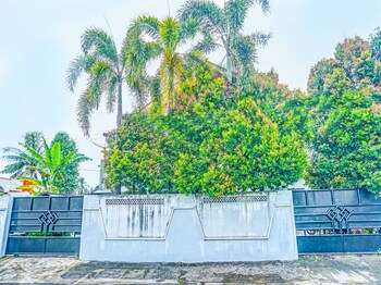 oyo 92189 wisma inayah syariah