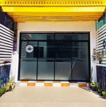 sendee hostel