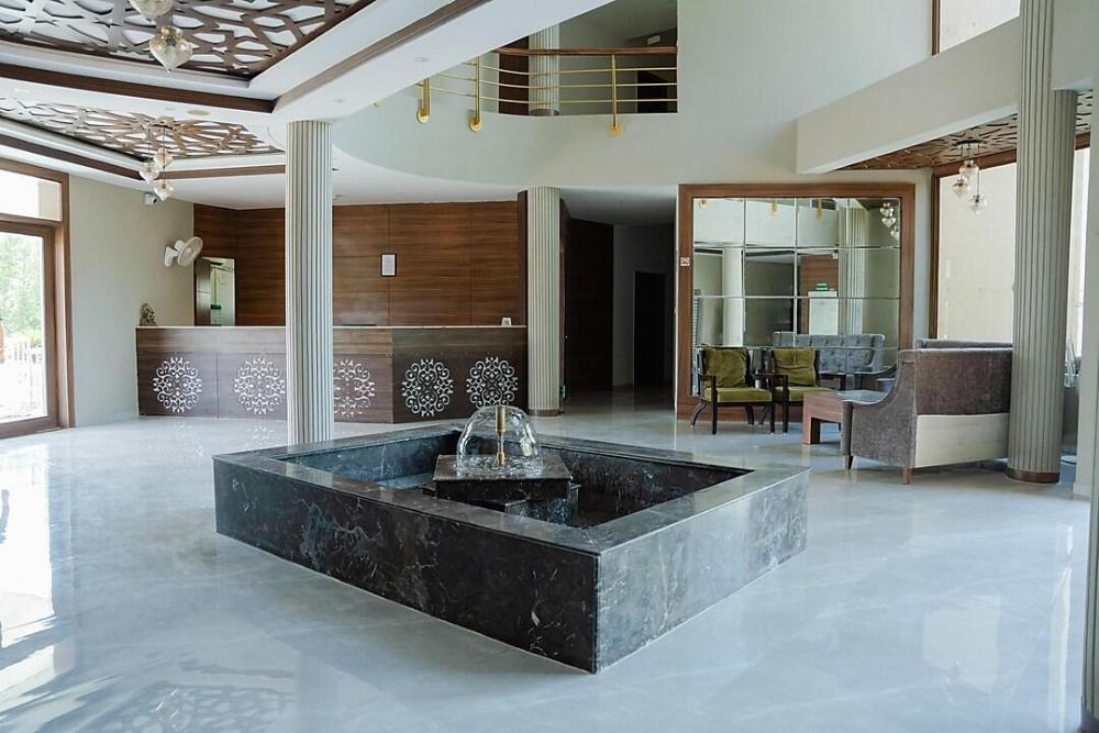 the shiv nautica hotel