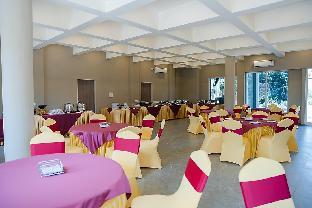 the shiv nautica hotel