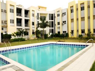 the shiv nautica hotel