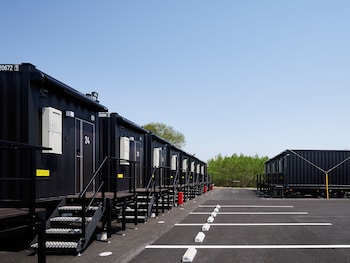 hotel r9 the yard tsu