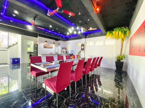 villa nap dau crown private pool villa phuket