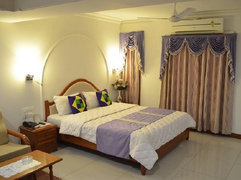 hotel apex international