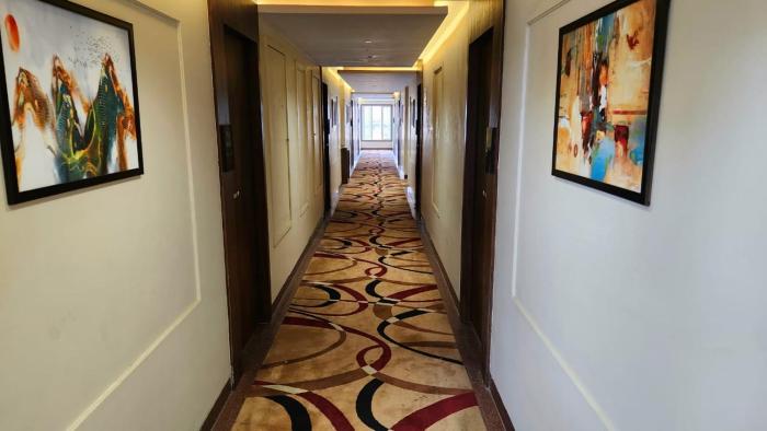 hotel apex international