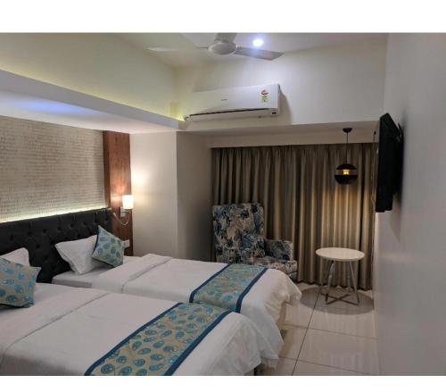 hotel apex international