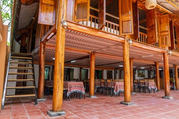 Odyssey Hostel, Tours & Motorbikes Rental,Vietnam>>Ha Giang,1 star