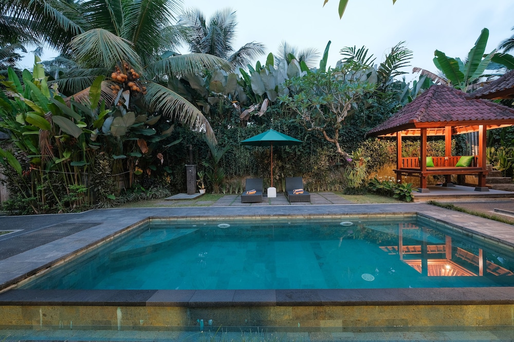 pondok sebali private villa