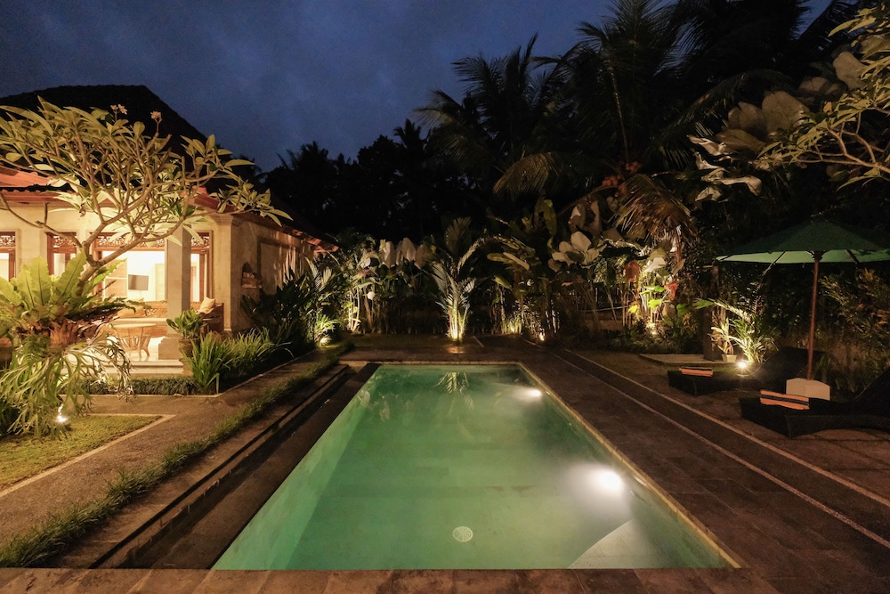 pondok sebali private villa