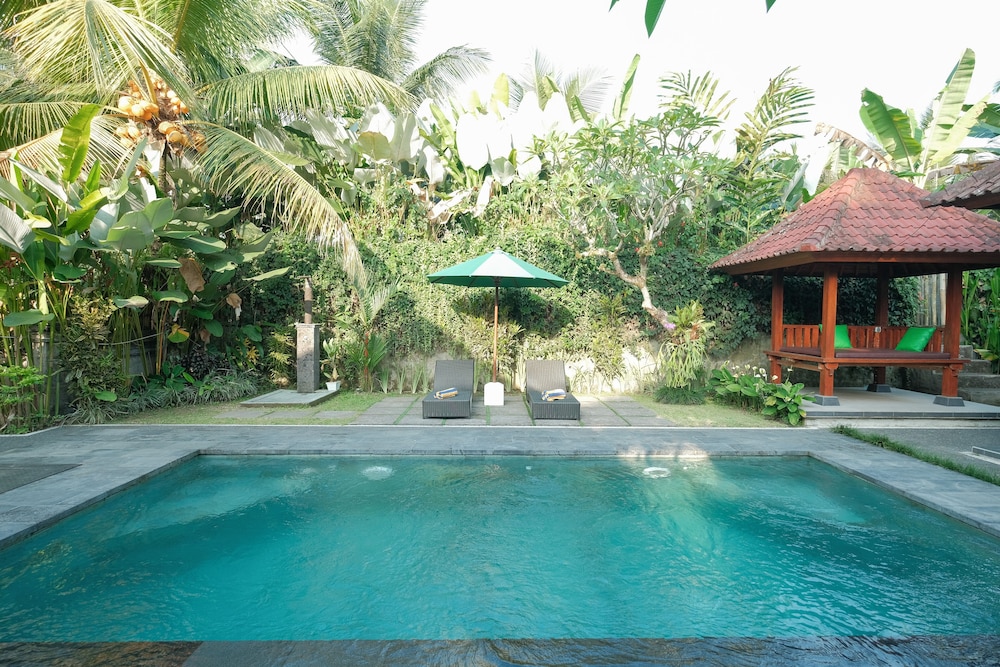 pondok sebali private villa