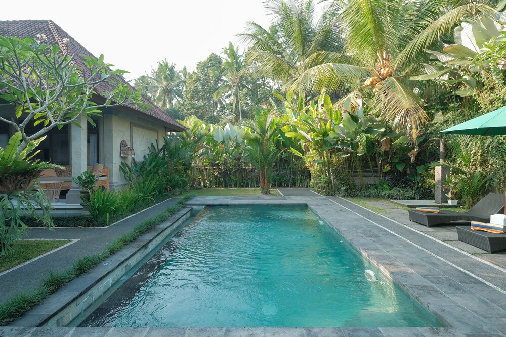 pondok sebali private villa