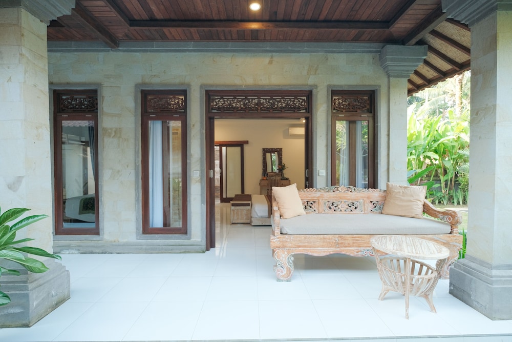 pondok sebali private villa