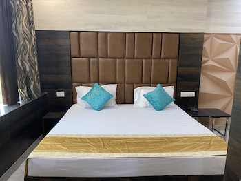 hotel brij residency