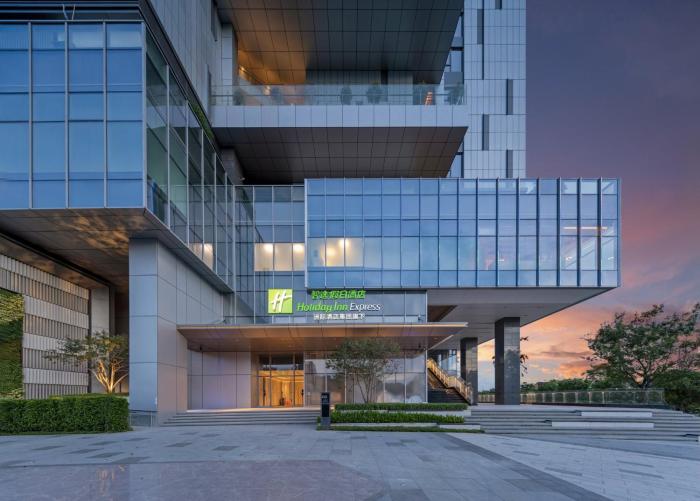 holiday inn express shenzhen guangming cloud park an ihg hotel