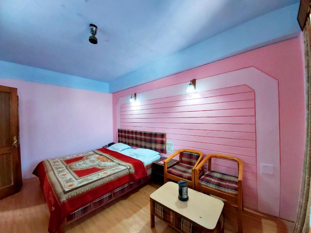 Radha Continental,Mallital - Nainital,2 star