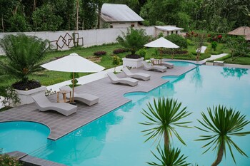 nirvana hotel resort tetebatu