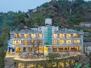 hotel green castle mall road