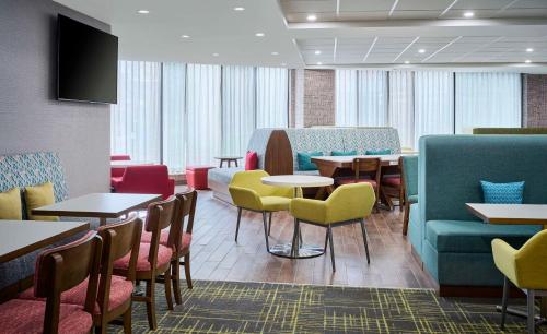 hampton inn by hilton hamilton
