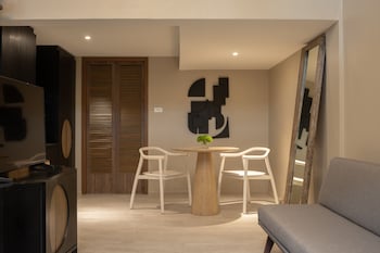 stay plus hotel bangkok