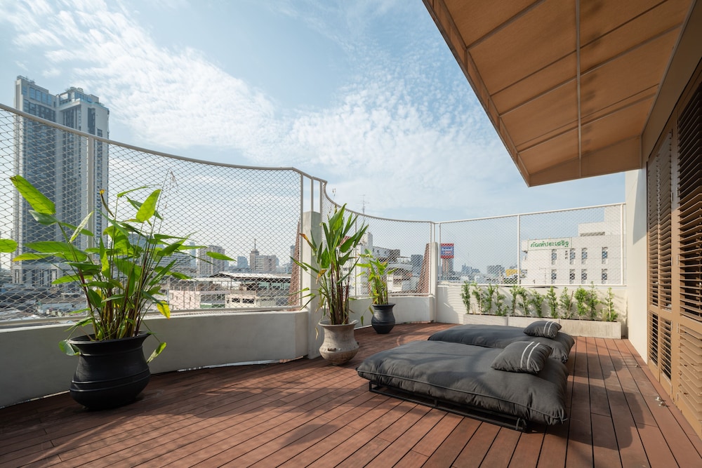 stay plus hotel bangkok