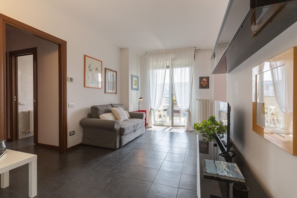 notami sky home santa giulia