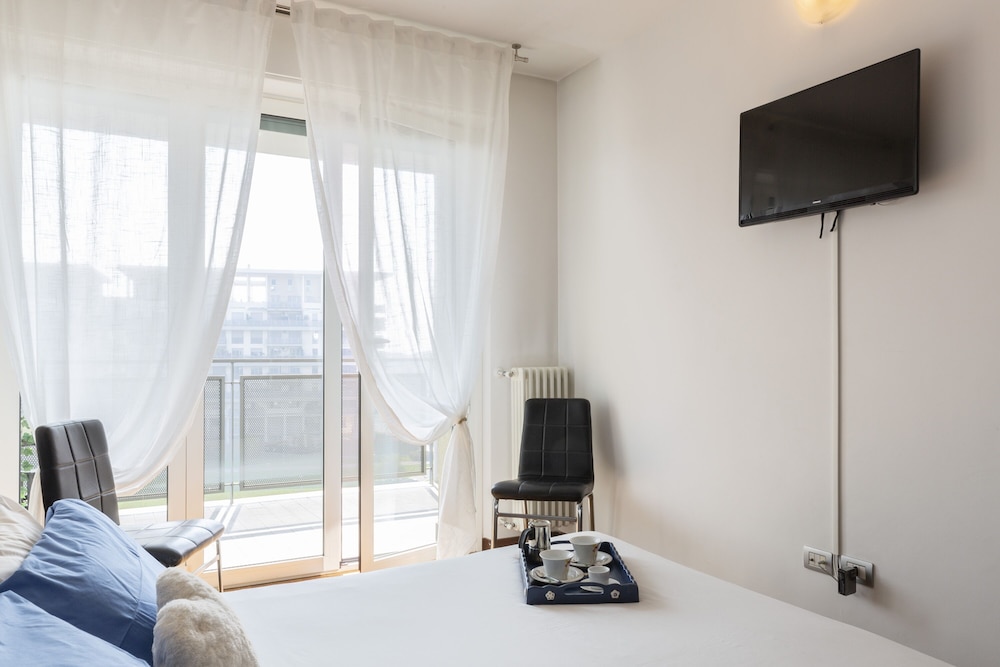 notami sky home santa giulia