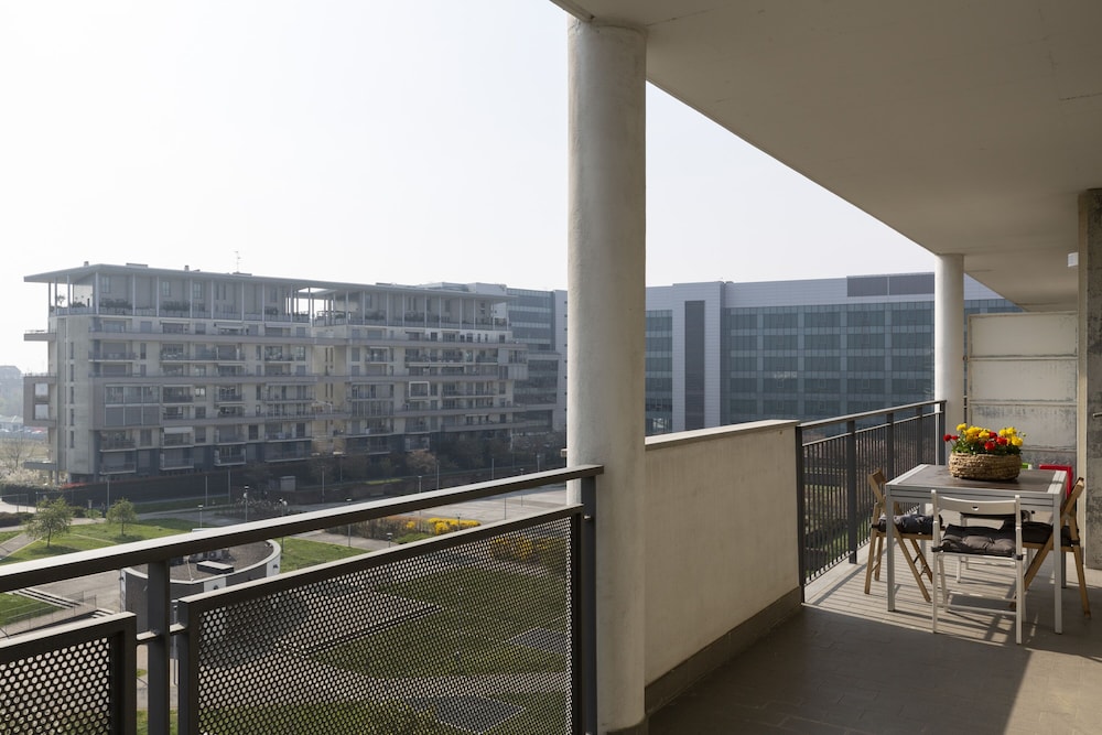 notami sky home santa giulia