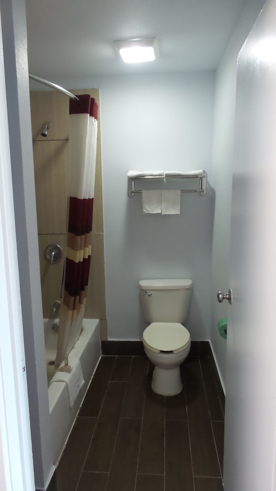 budget inn alexandria