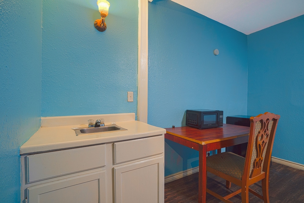 plaza motel corpus christi by oyo