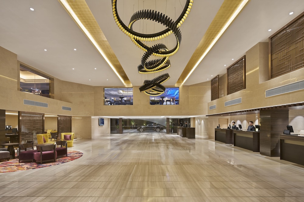 holiday inn golden mile hong kong by ihg