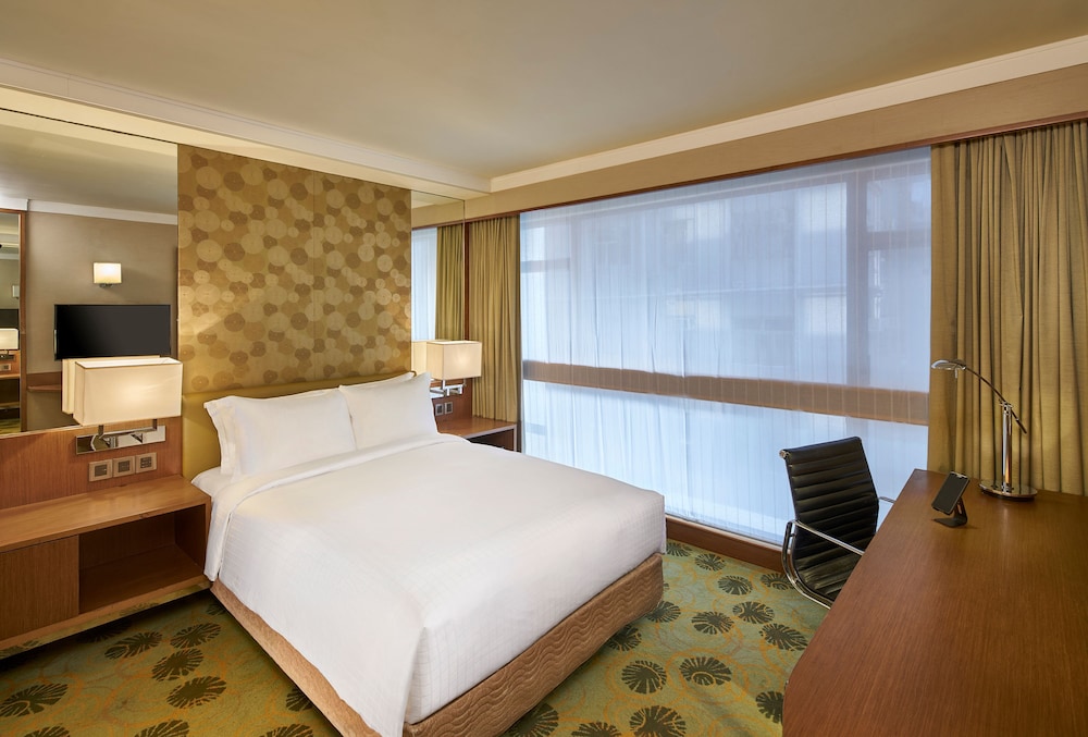 holiday inn golden mile hong kong by ihg