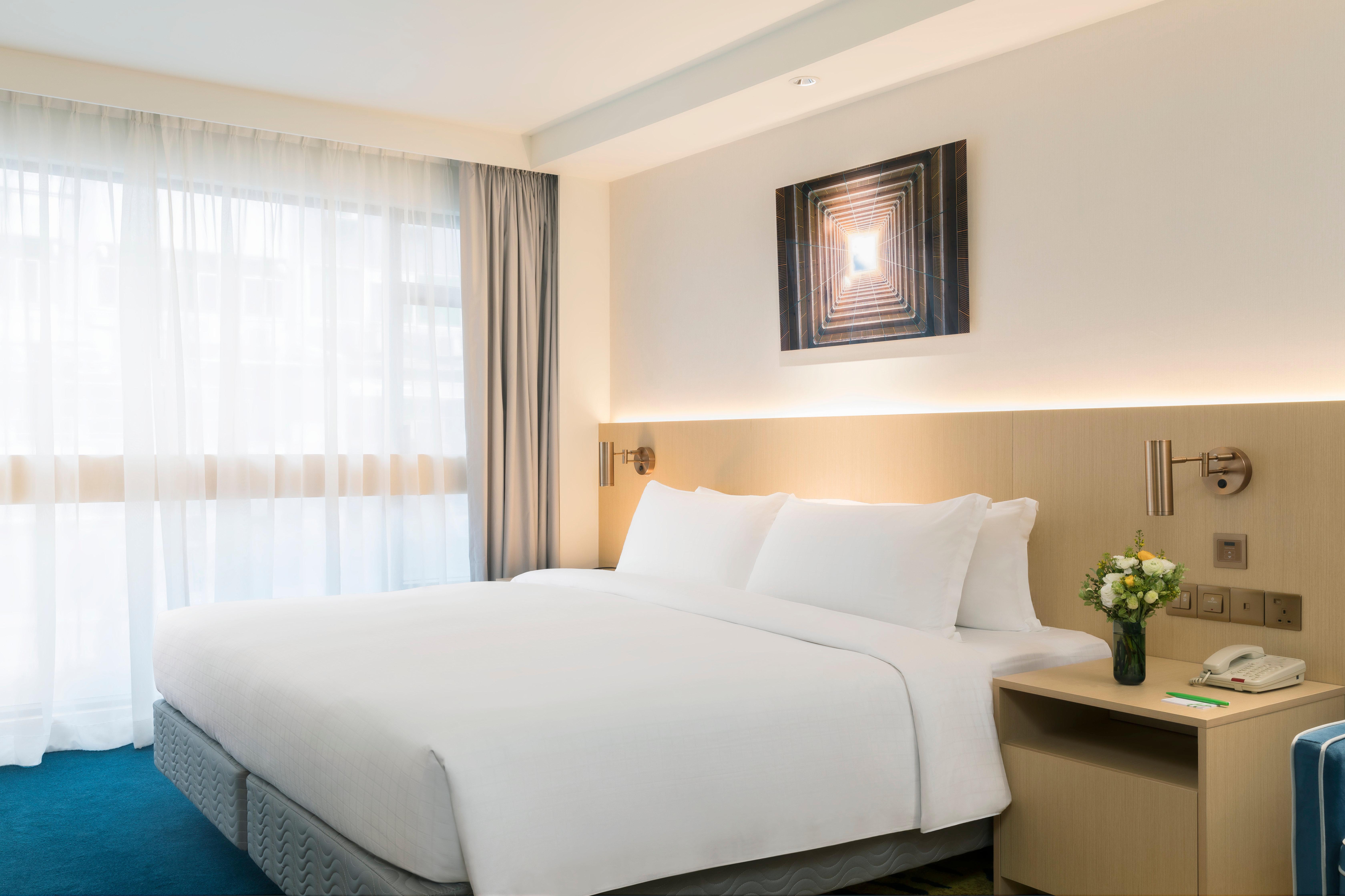 holiday inn golden mile hong kong by ihg