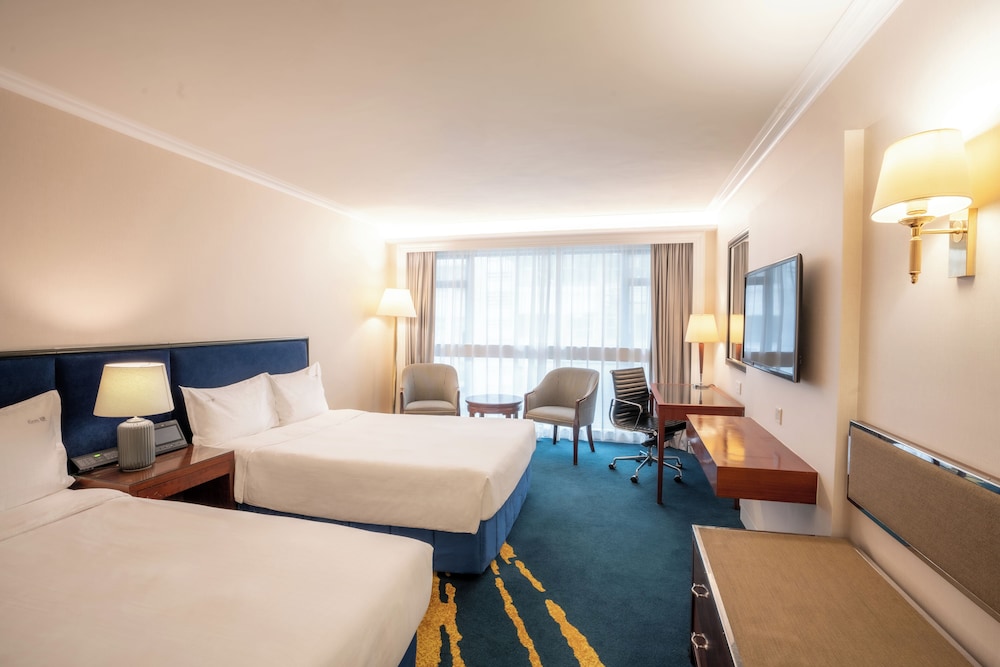 holiday inn golden mile hong kong by ihg