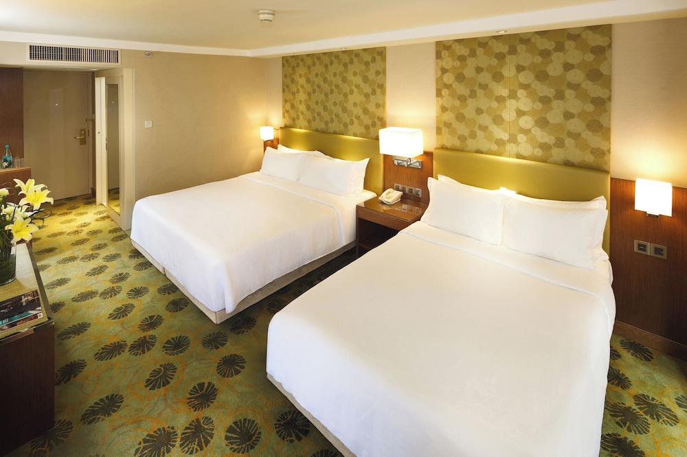 holiday inn golden mile hong kong by ihg