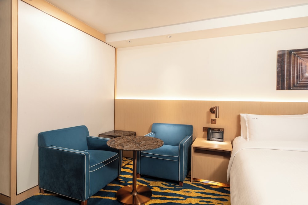 holiday inn golden mile hong kong by ihg