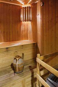 Holiday Inn Golden Mile Hong Kong By Ihg,Near Hong Kong Observatory,4 star