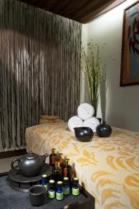 Holiday Inn Golden Mile Hong Kong By Ihg,Near Hong Kong Observatory,4 star