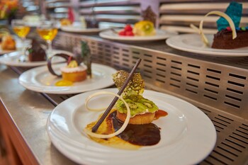 protels crystal beach resort