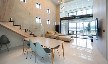 baekya pool villa and kids