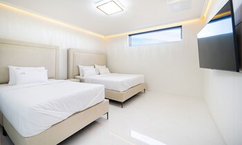 baekya pool villa and kids