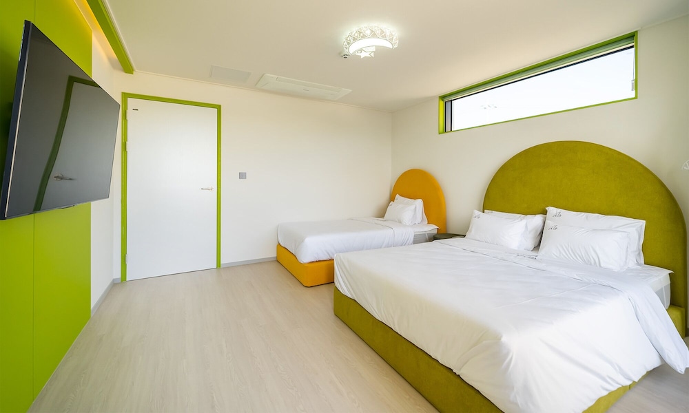 baekya pool villa and kids