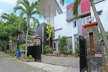 cap o 91665 dprof exclusive guesthouse