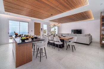 elit villa psarou