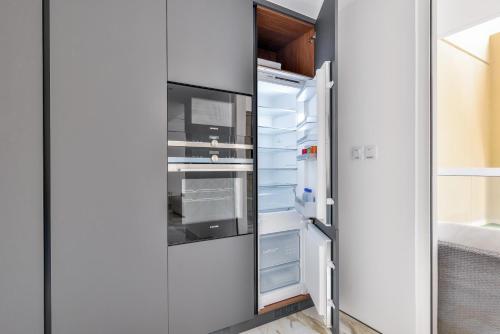 stunning 1br in bahar near jbr beach