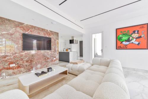stunning 1br in bahar near jbr beach