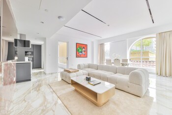 stunning 1br in bahar near jbr beach