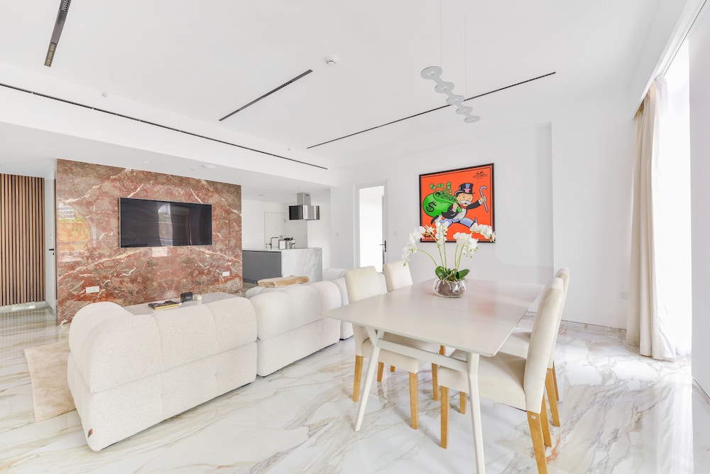 stunning 1br in bahar near jbr beach