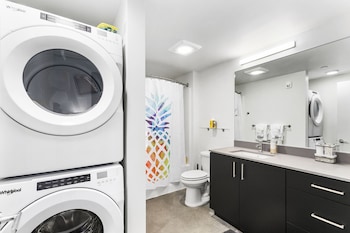 airy and open corner loft 92 walkscore