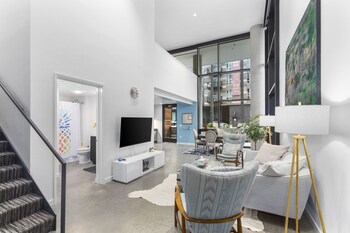 airy and open corner loft 92 walkscore